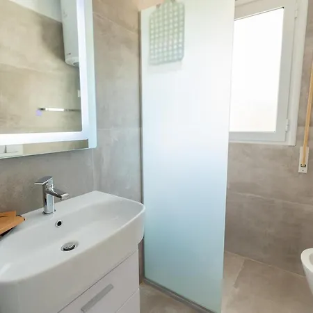 Lady 40 Sea View In Acqua Fredda, Vlore, By Alba Experience Διαμέρισμα Vlorë